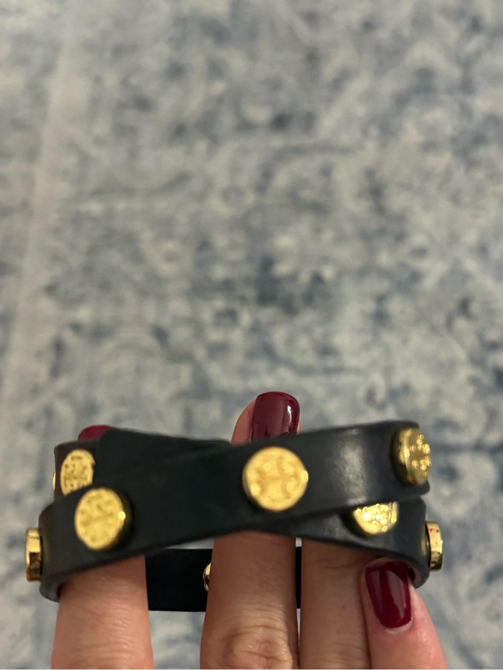 Tory Burch Black Leather Double Wrap Bracelet with Gold Logo Studs - Picture 4 of 4